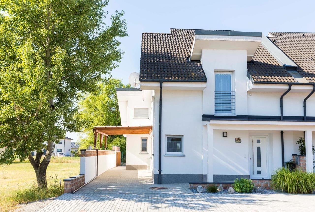 Domizil Illmitz Villa Exterior foto